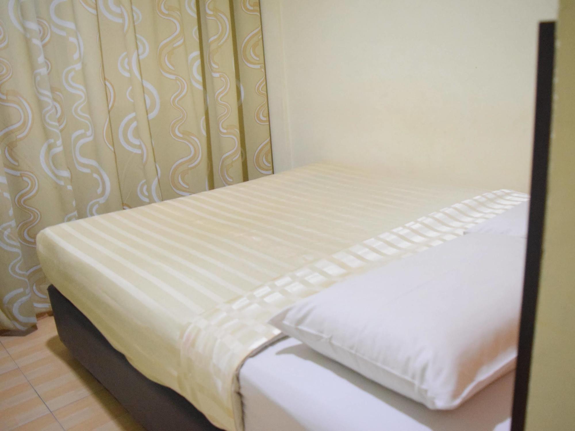 Dj Citi Inn Hotel Kuala Terengganu Zewnętrze zdjęcie